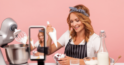 Praesent ac sem eget est egestas volutpat Nullam dictur